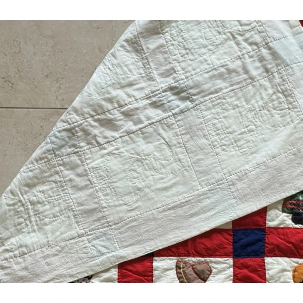 Vintage Sunbonnet Sue Quilt Appliqued Embroidered & Quilted 75X68